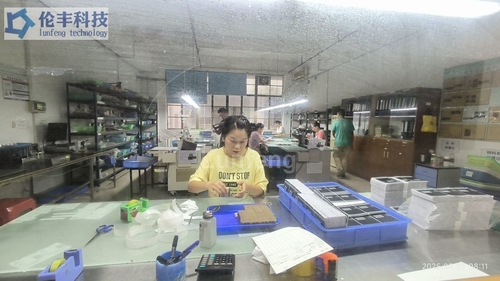 Opsi Membrane Switch: Solusi Khusus untuk Peralatan Anda oleh Shenzhen Lunfeng Technology