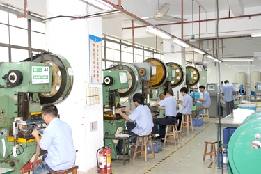 Cina Shenzhen Lunfeng Technology Co., Ltd Profil Perusahaan