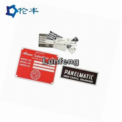 Harga yang bagus Stiker Logam Papan Nama Aluminium Pantone Blank Logo Die Punching on line